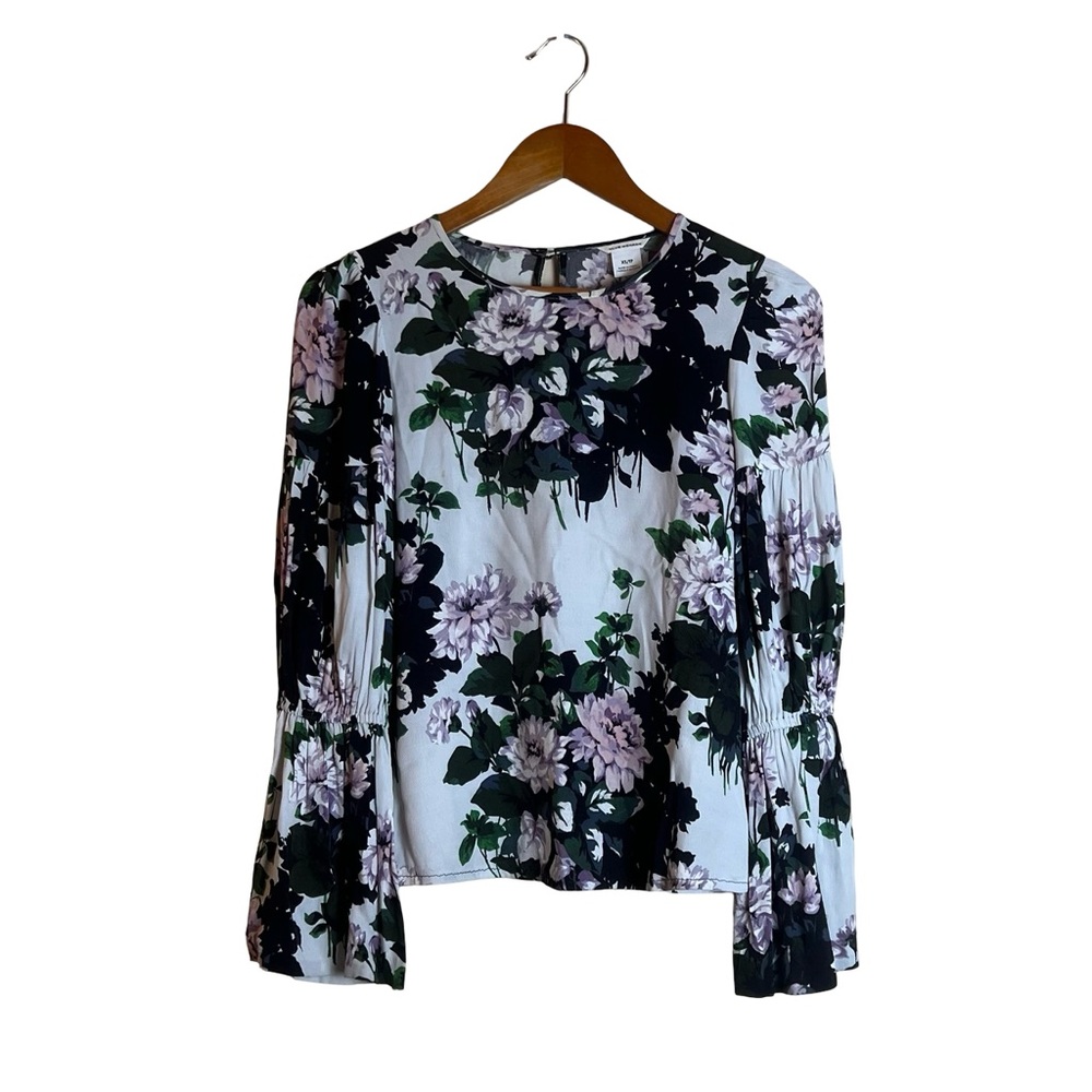 Club Monaco floral long sleeve blouse. Size xs